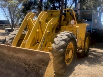 Massey Ferguson 33B Articulated Front End Loader