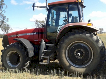 2003 Case IH Magnum MX230 Tractor