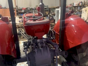 Under Auction - (A242) Massey Ferguson 135 Tractor 
