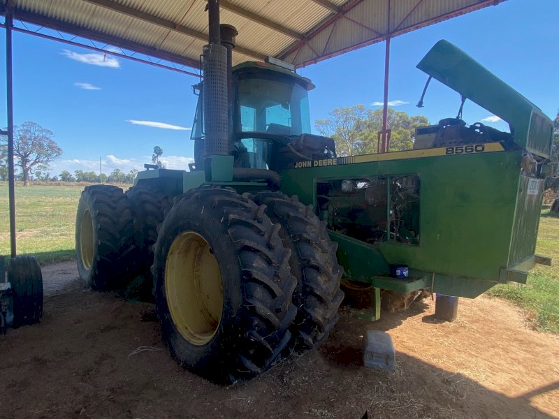 John Deere 8560 4WD Tractor