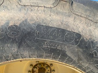 John Deere 8560 4WD Tractor