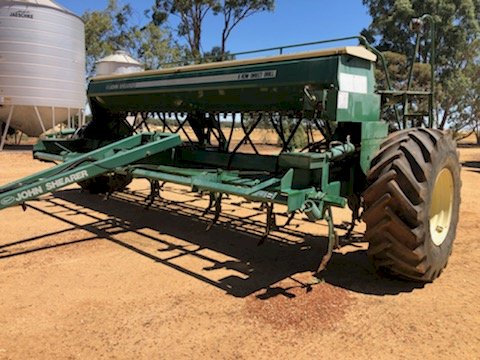 1997 John Shearer 6 Row Combine