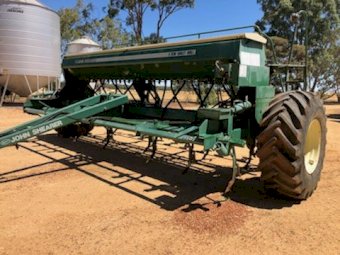 1997 John Shearer 6 Row Combine