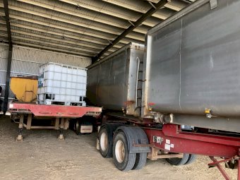 2003 Moore B Double Bogie Tipper Trailers