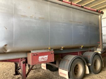 2003 Moore B Double Bogie Tipper Trailers