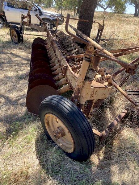 Chamberlain 18 Plate One Way Disc Plough
