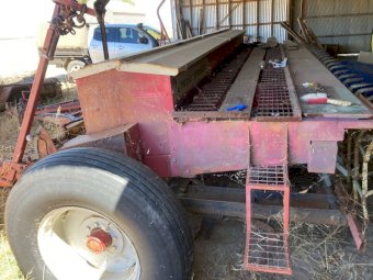 Napier Grasslands 28 Row Combine