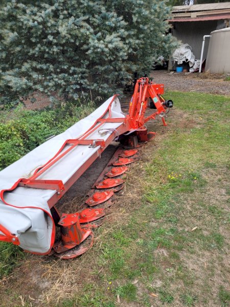 Kuhn GDM 310 Disc Mower