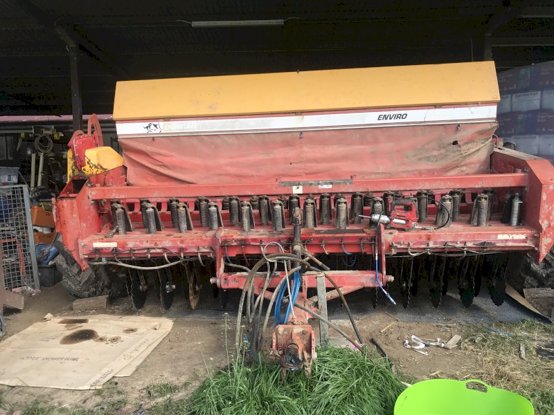 26 Run Triple Disc Seeder