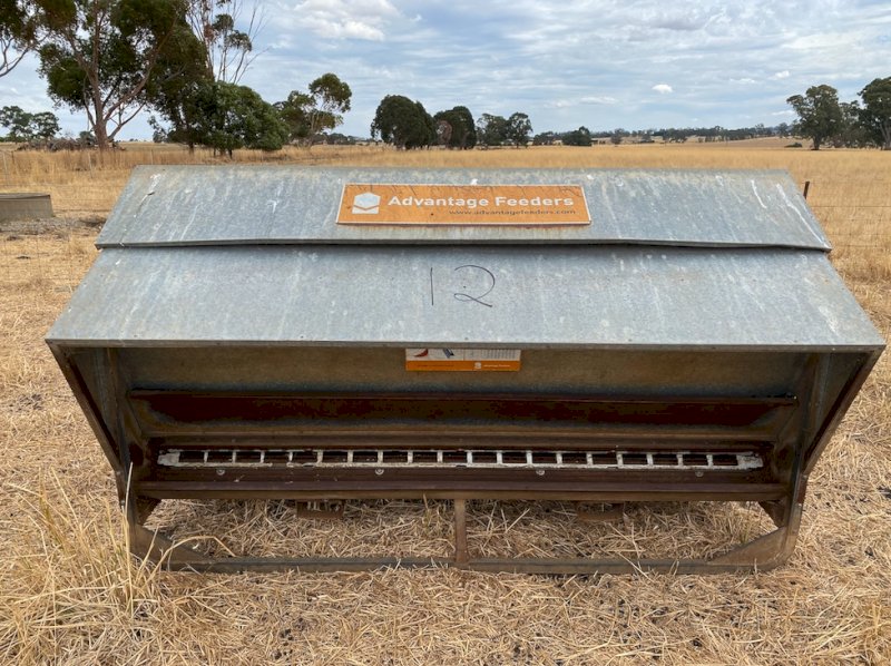 Under Auction - (A220) Advantage 1800HD Sheep Feeder 