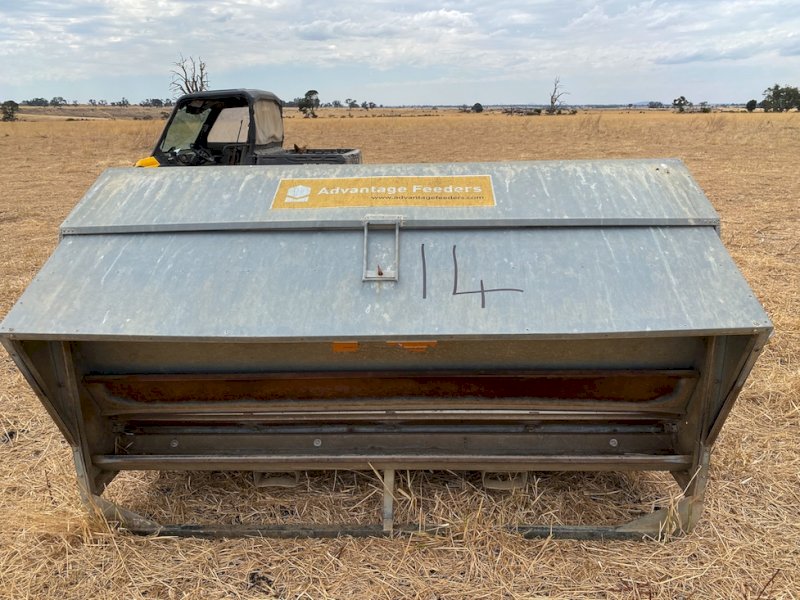 Under Auction - (A220) Advantage 1800HD Sheep Feeder 