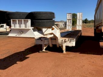 1988 Lusty Low Loader and Dolly