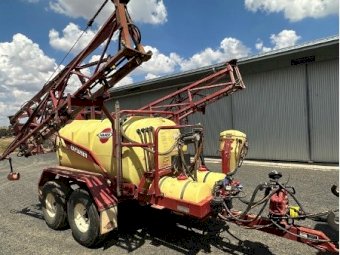 2003 Hardi Explorer Tow Behind Sprayer