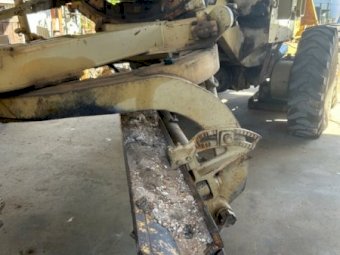 Under Auction - (A222) Caterpillar 17K Grader 