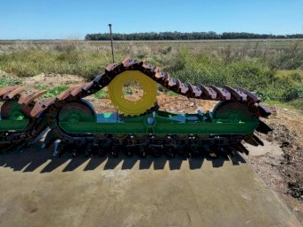 John Deere Header Tracks
