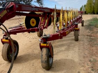 2020 Sitrex Magnum MK 18 Hay Rake