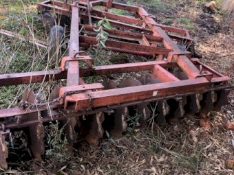 Under Auction - (A223) 24 Plate International 3-4 Offset Discs 