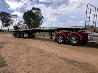 1996 Krueger 45ft Flat Top Trailer
