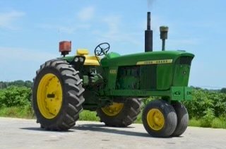 WANTED John Deere Row Crop Tractor
