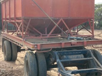 Farm Trailer with Gravity Bin