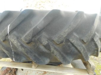 Under Auction - (A225) Dual Wheel Set 18.4 X 38 