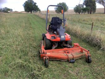 Kubota F2560 Diesel Outfront 72" Deck Mower