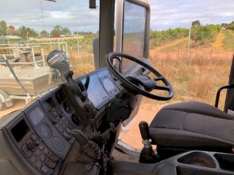 Under Auction - (A225) 2000 Scania 420 Tipper Truck 