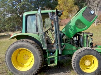 2002 John Deere 6320 4WD Tractor