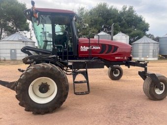2012 M155 Swather with  D 60 30ft Front