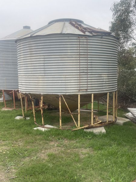 Field Bins 250-300 bags x 2