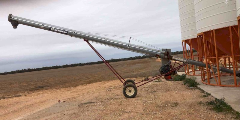 Hutchinson 8" x 41' Auger