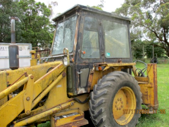 Ford DF211K Backhoe Loaderl