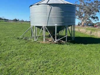 Jaeschke 28 tonne Field Bin
