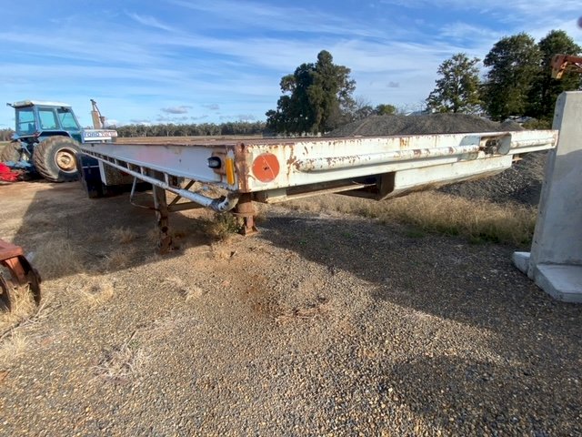 1996 Flat Top A Trailer