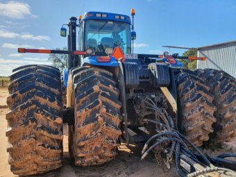 2010 New Holland T9050 Tractor