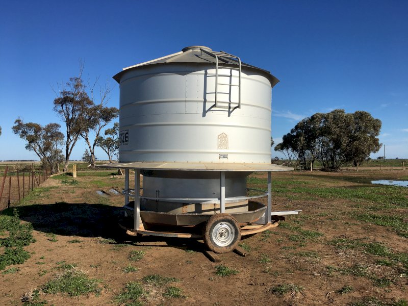 Sherwell Sheep/Cattle Feeder