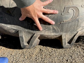 2 x Titan 710/70R42 Tyres