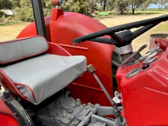 Massey Ferguson 135 Tractor