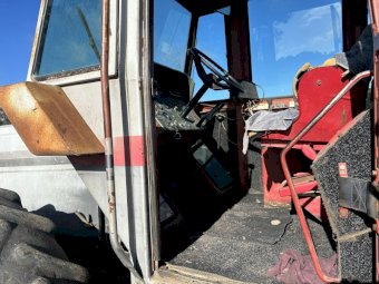White 4-180 Tractor