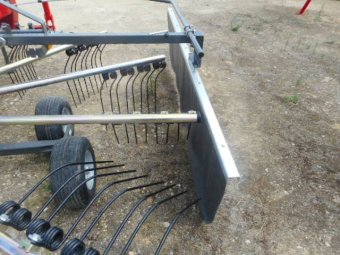 2020 Massey Ferguson RK421 Single Rotor Hay Rake