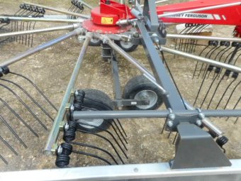 2020 Massey Ferguson RK421 Single Rotor Hay Rake