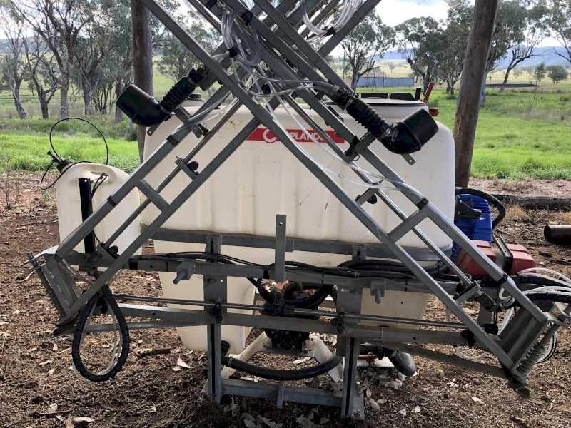 Cropland Agripak 600 sprayer