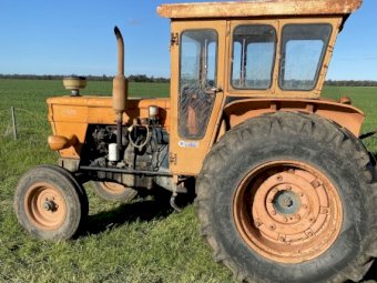 Fait 750 Tractor