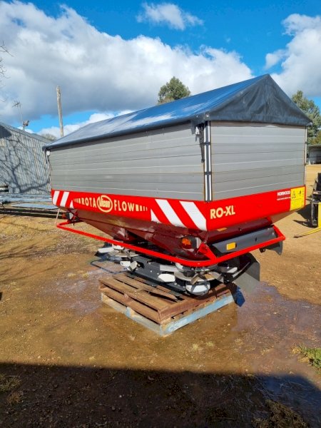 2013 Vicon RO-XL  4000Ltr Spreader
