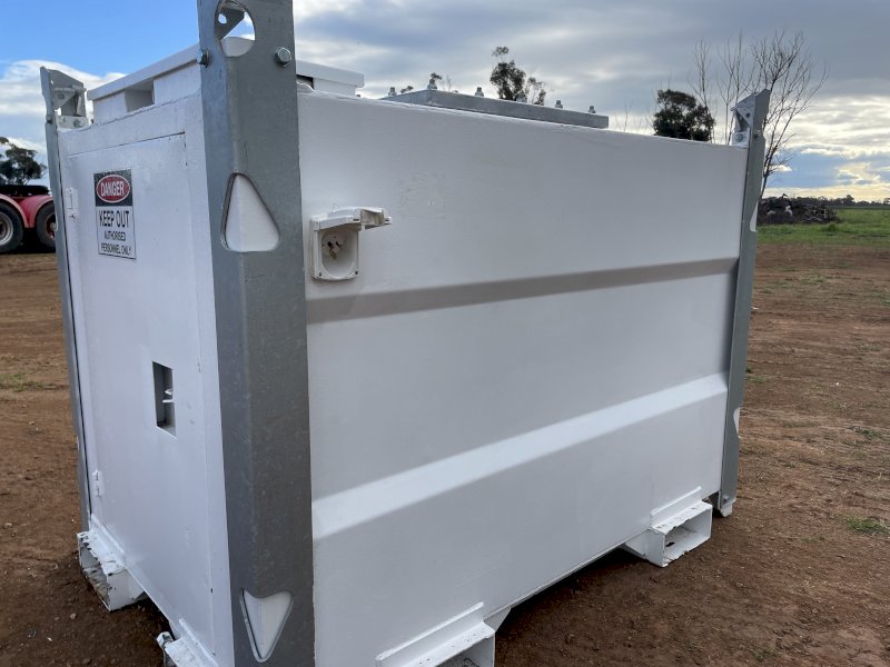 Diesel fuel tank