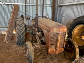 Massey Ferguson TEA 20 suit restoration