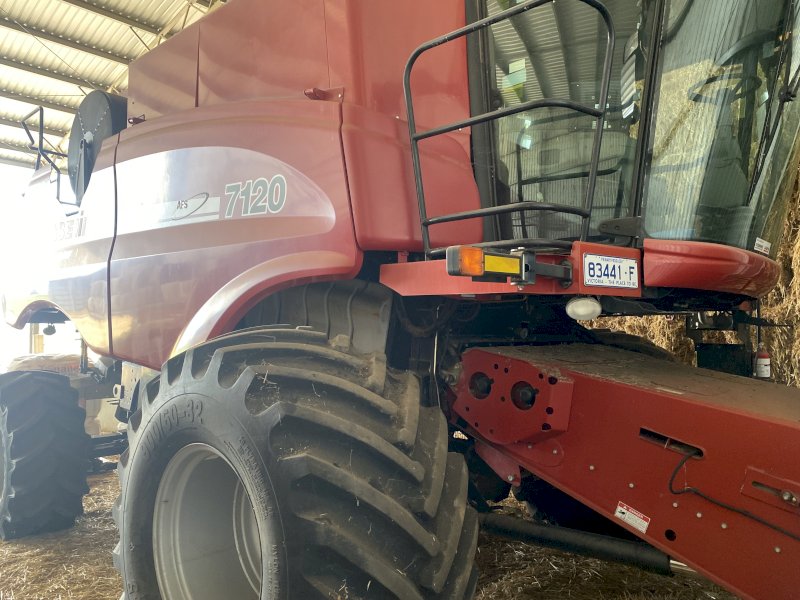 Case IH 7120 Header
