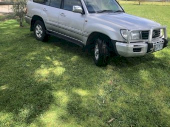 2000 Toyota Land Cruiser 100 Series Wagon ONO