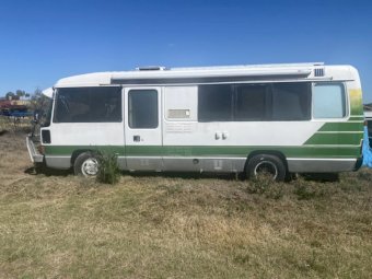 1989 Toyota Coaster Converted to Motorhome