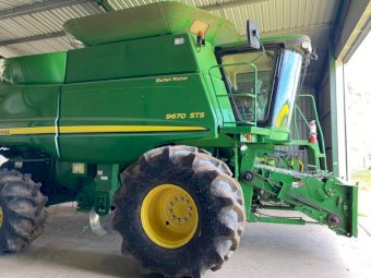 2011 John Deere 9670 STS 4WD Header with 635D Draper Front